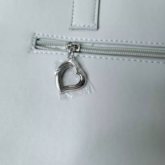 Bella Russo Laptop Extra Large Tote Bag - Picture 8 of 8